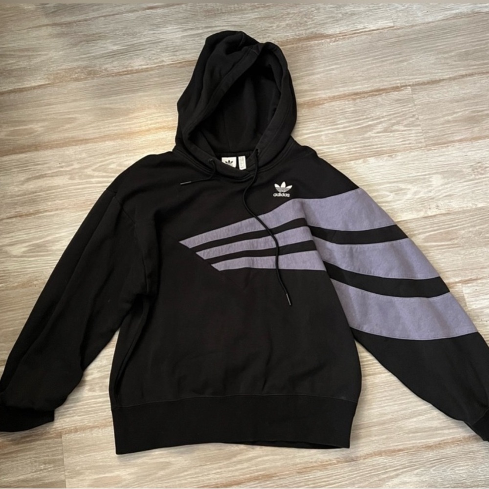 Adidas Black and Gray Sporty Sweatshirt